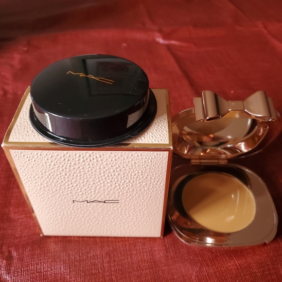 *LIMITED EDITION* BNIB MAC Cosmetics Dark Secret
